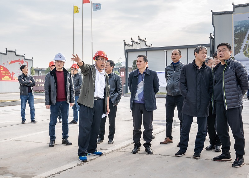 市城投集團(tuán)公司召開(kāi)“百日攻堅(jiān)”項(xiàng)目現(xiàn)場(chǎng)推進(jìn)會(huì)